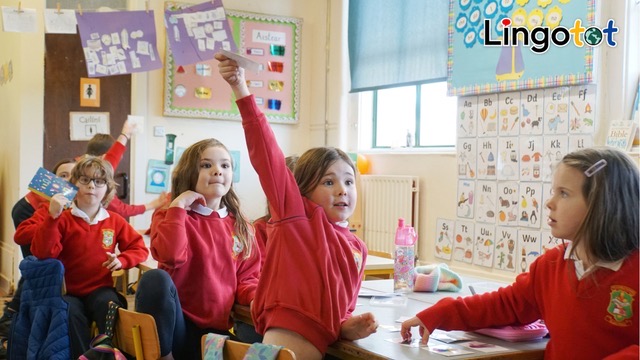 Children taking part in an interactive Lingotot language lesson at primary school